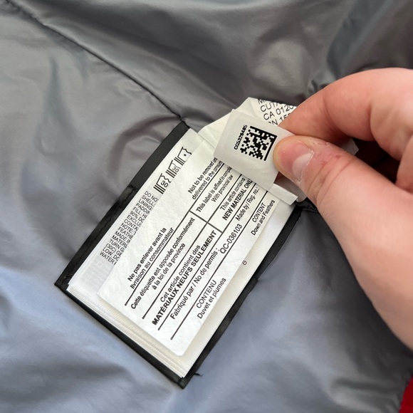 Canada Goose Coat - Picture 9 of 10